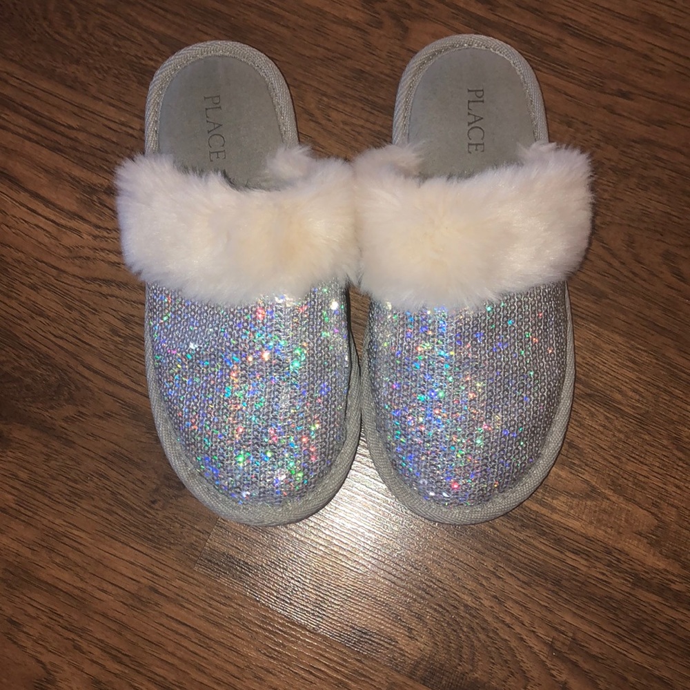 Girls Fuzzy Bling Slippers